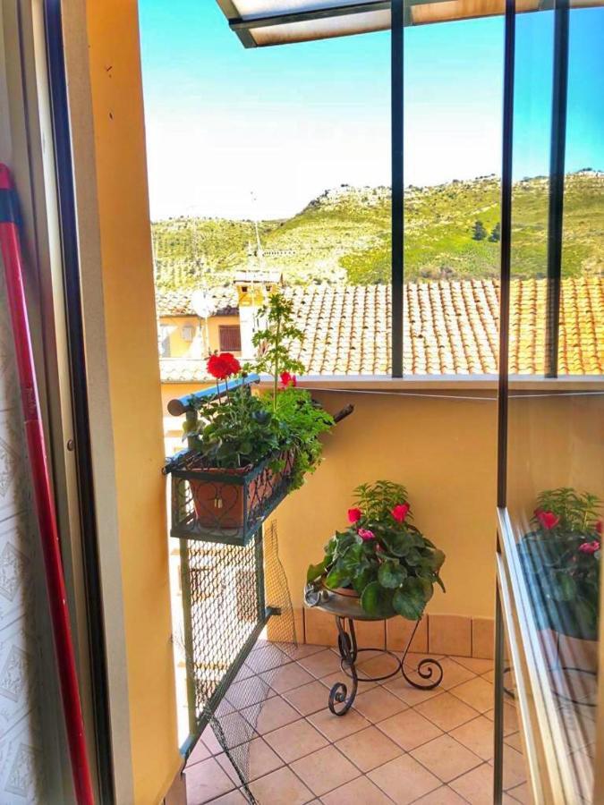 Intero Appartamento dei Pini posto auto incluso Tivoli Esterno foto